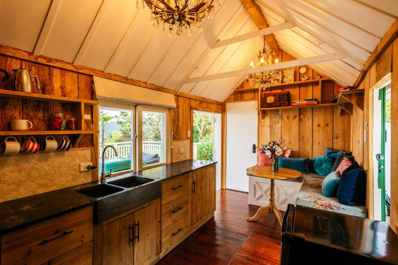 Vila The Settlers Hut Oneroa Exteriér fotografie